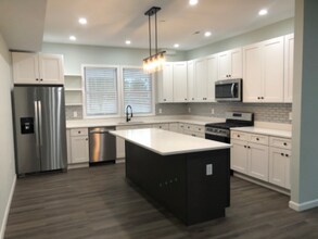 Building Photo - 43 Oread St