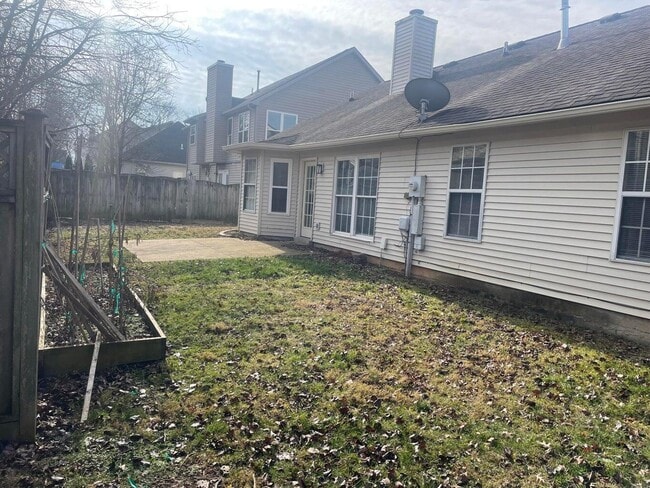 Building Photo - 821 Palomino Ln