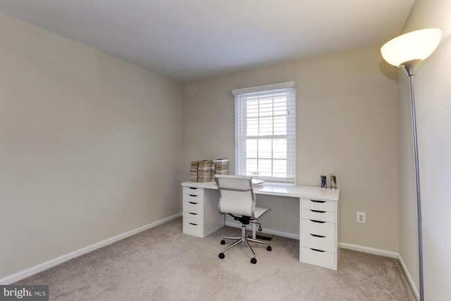 Building Photo - 6069 Crown Royal Cir