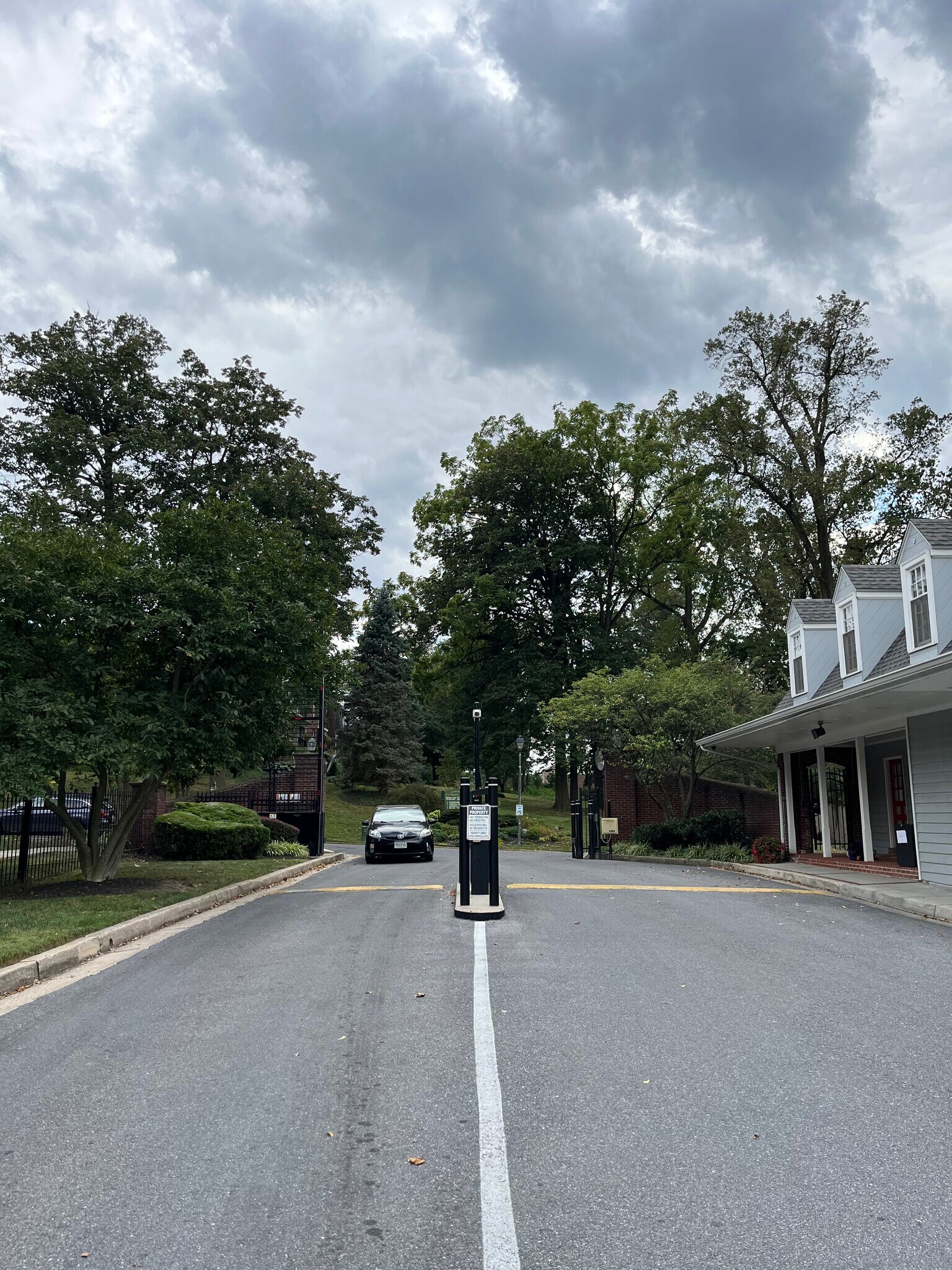 Main entrance - 317 Homeland Southway