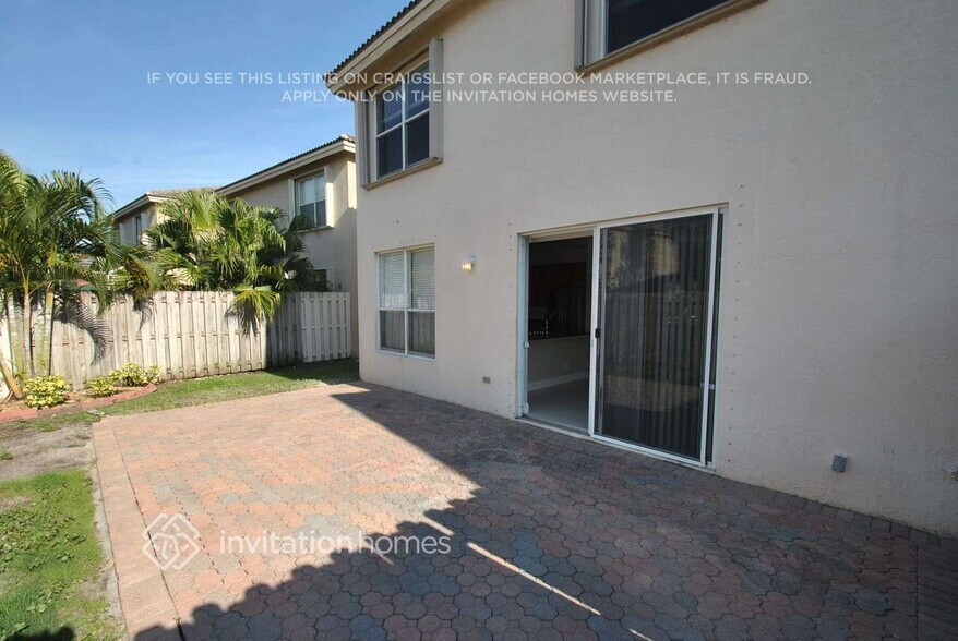 Building Photo - 4238 Lake Tahoe Cir