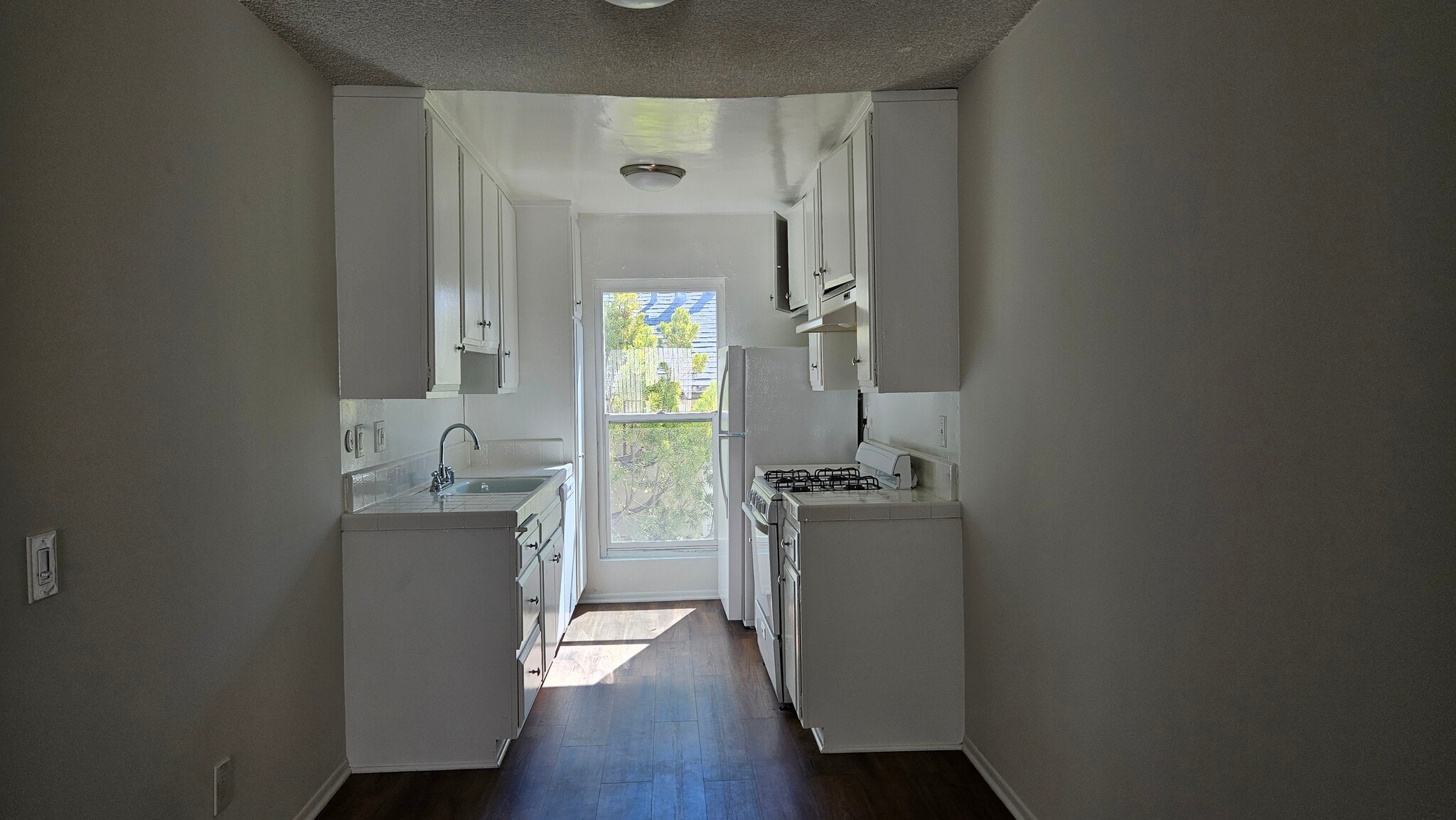 Building Photo - 3838 Keystone Ave