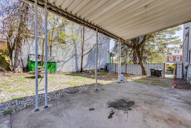 Building Photo - 1783 Arlington Ave