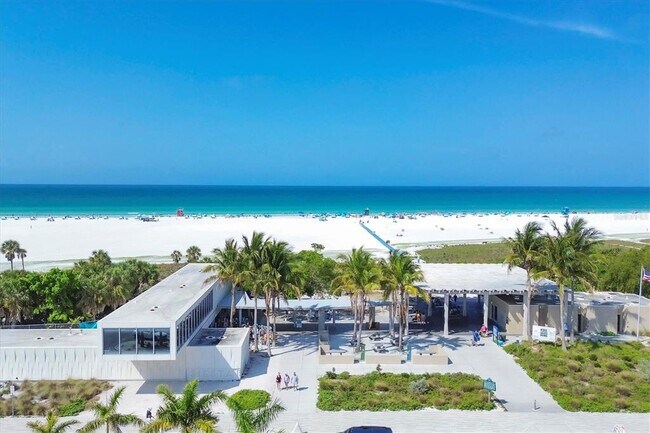 Building Photo - 1250 N Portofino Dr