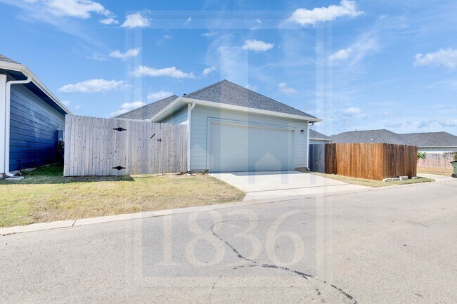 Building Photo - 117 Tokalaun Dr