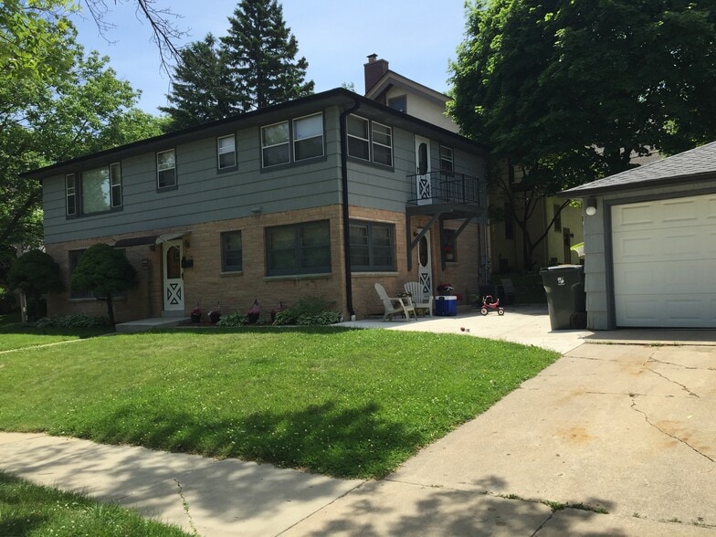 Building Photo - 7009 W Lloyd St