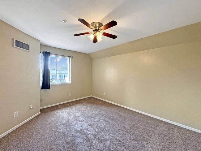 Building Photo - Beautiful 2B/2BA Condo in UTC!