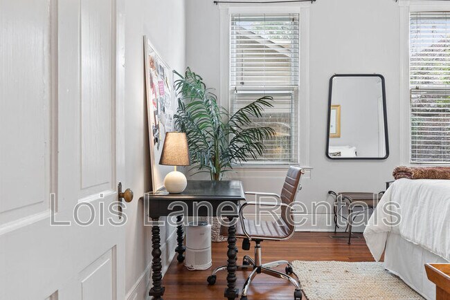 Building Photo - 35 Montagu St