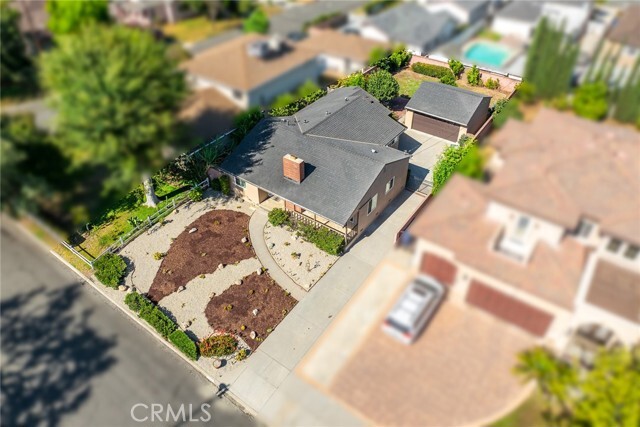 Building Photo - 9502 Olema St