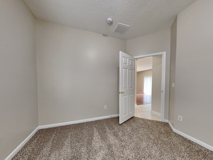 Building Photo - 10136 Lancashire Dr