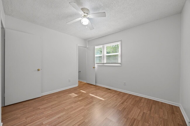 Building Photo - 110 Moore Rd