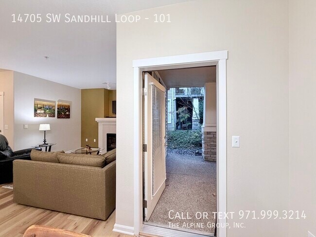 Building Photo - 14705 SW Sandhill Loop