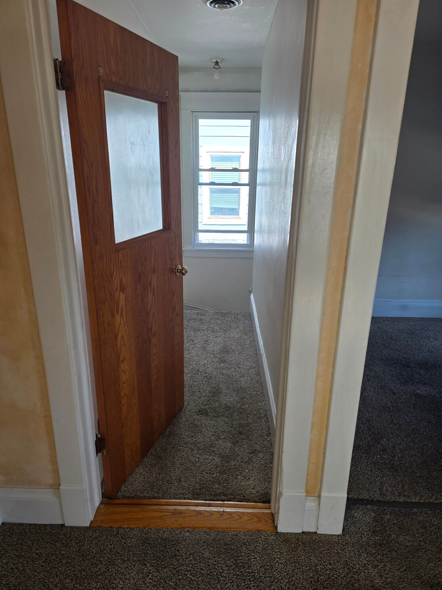 front stair landing space - 2112 Clarence Ave