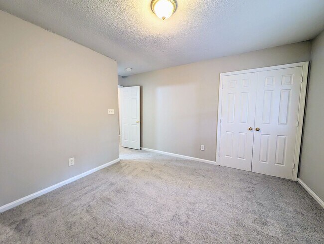 Building Photo - 4300 Presley Ct