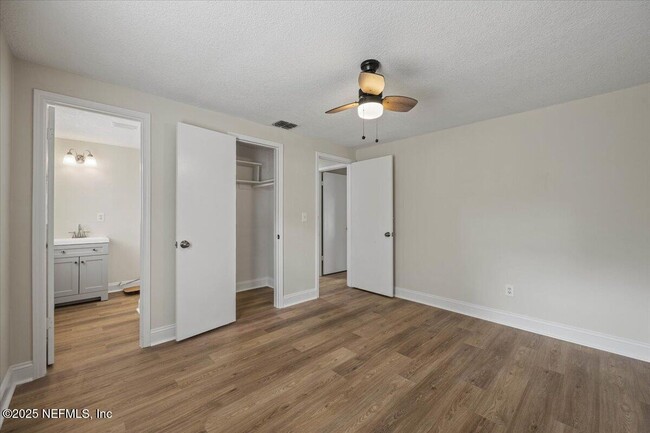 Building Photo - 2650 Debbie Ct