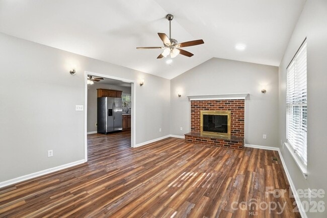 Building Photo - 3514 Deertrack Ln