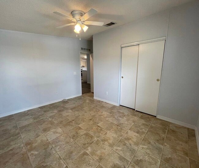 Building Photo - 8179 Sandwedge Terrace