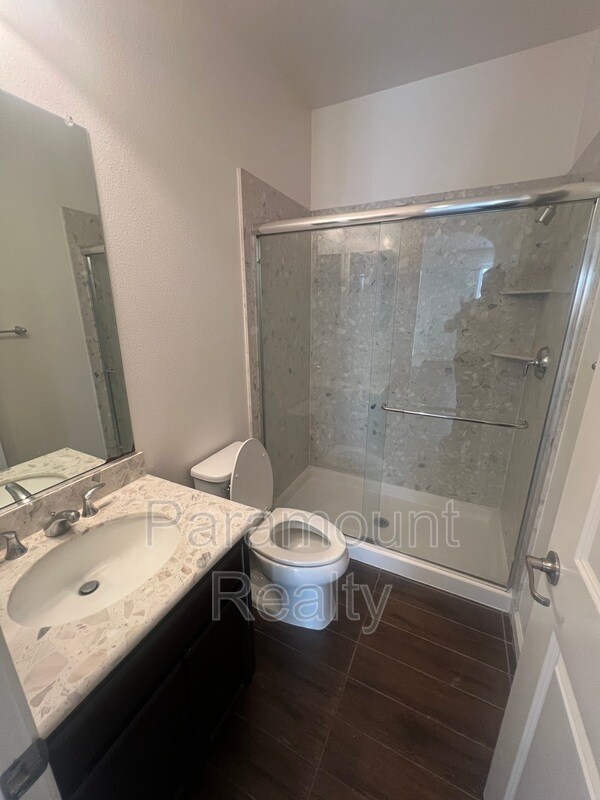 Building Photo - 2017 Tarragon Rose Ct