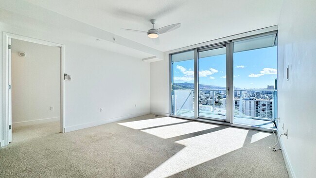 Building Photo - PET FRIENDLY! BEAUTIFUL 2 BEDROOM UNIT ON ...