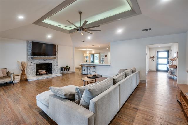 Building Photo - 6616 St Anne St