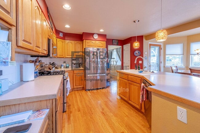 Building Photo - 2432 Mallard Cir