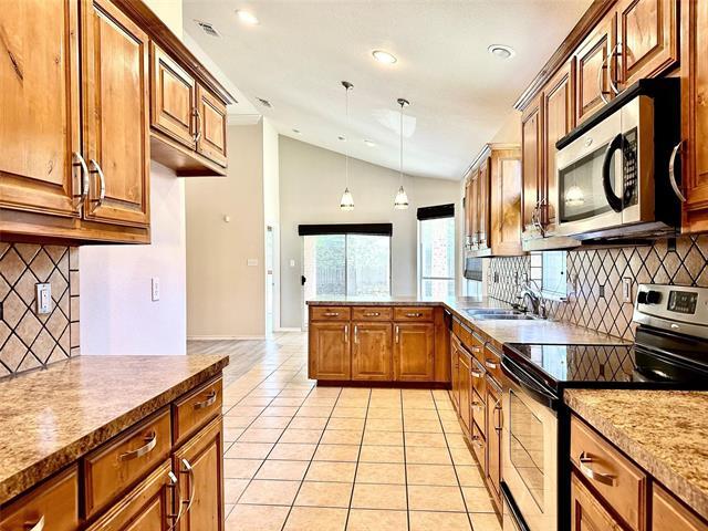 Building Photo - 516 Flora Vista Ct