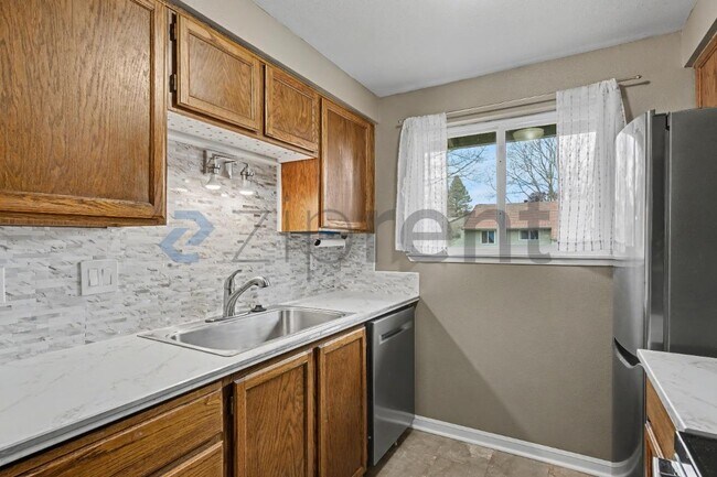 Building Photo - 5160 SW 180th Ave