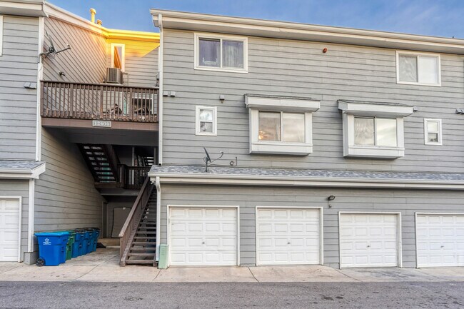 Building Photo - 12404 E Tennessee Cir