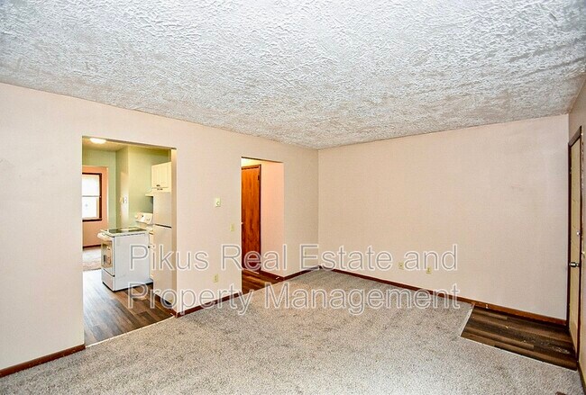 Building Photo - 2357 Ansley St
