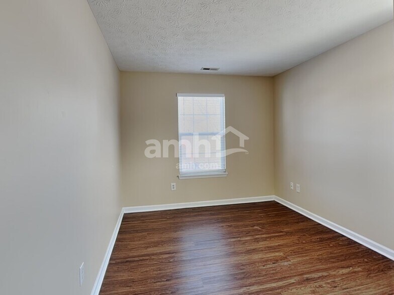 Building Photo - 16698 Maraschino Dr