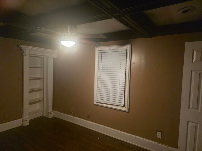 Building Photo - Charming 4BR House in Atlanta