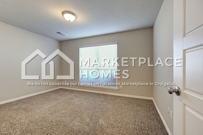 Building Photo - 3914 Wiltshire Dr