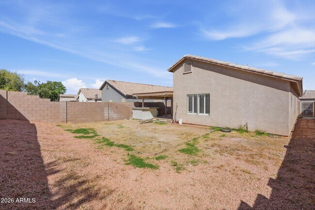 Building Photo - 3331 W Via Del Sol Dr