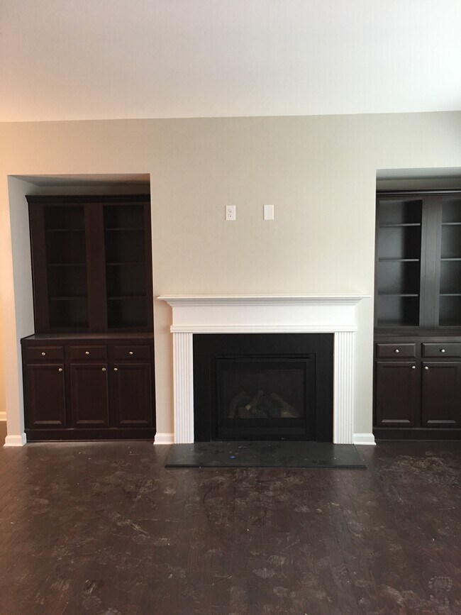 Building Photo - 1256 Elderwood Way