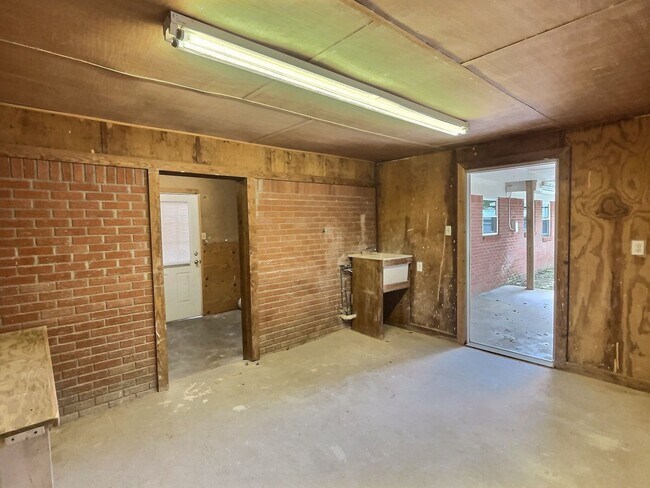 Building Photo - Updated 3-Bedroom Home in Ocean Springs!