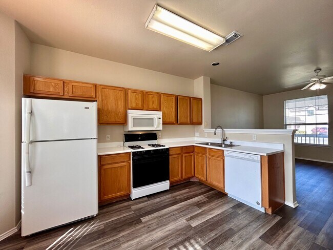 Building Photo - 2707 Westhampton Ct