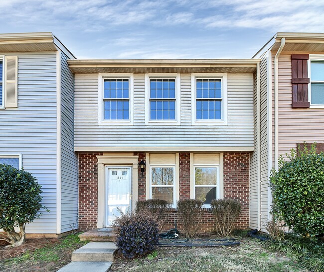 Building Photo - 1524 Waybridge Ln
