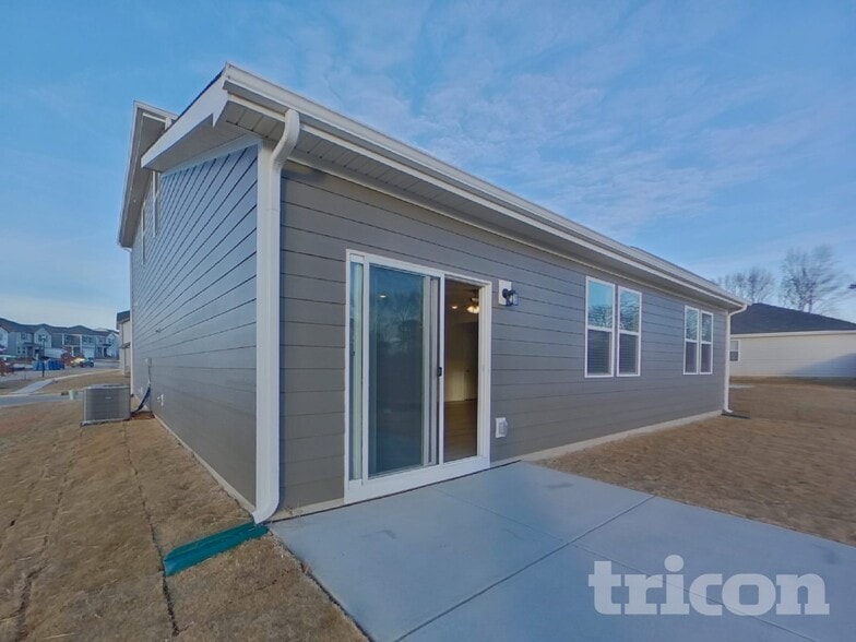 Building Photo - 2508 Blue Sky Mdws Dr