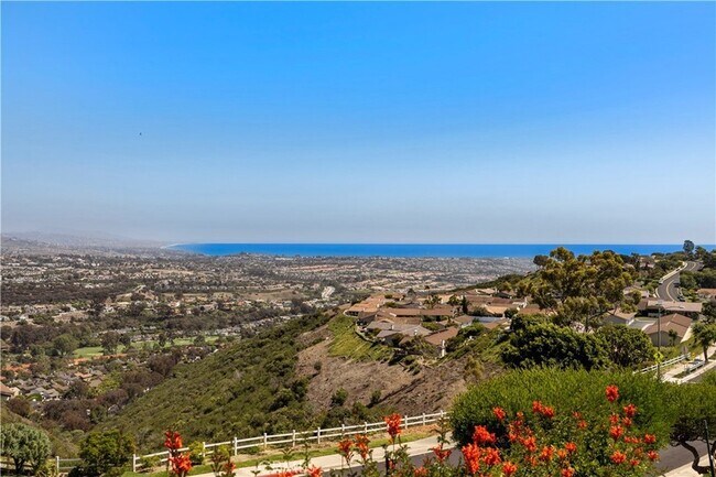 Building Photo - 31222 Palma Dr