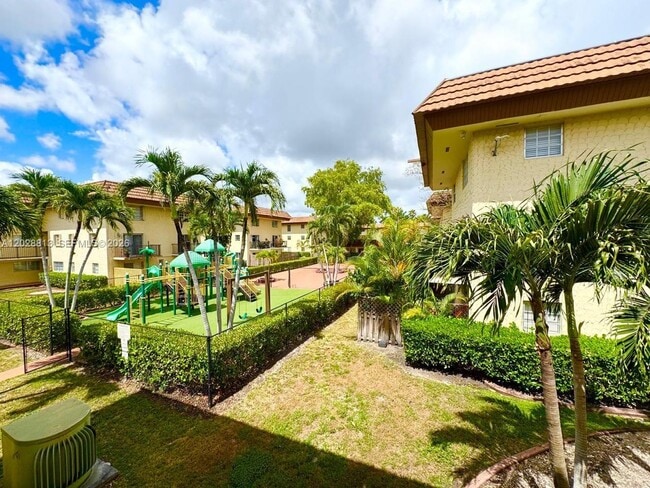Building Photo - 8600 SW 109th Ave