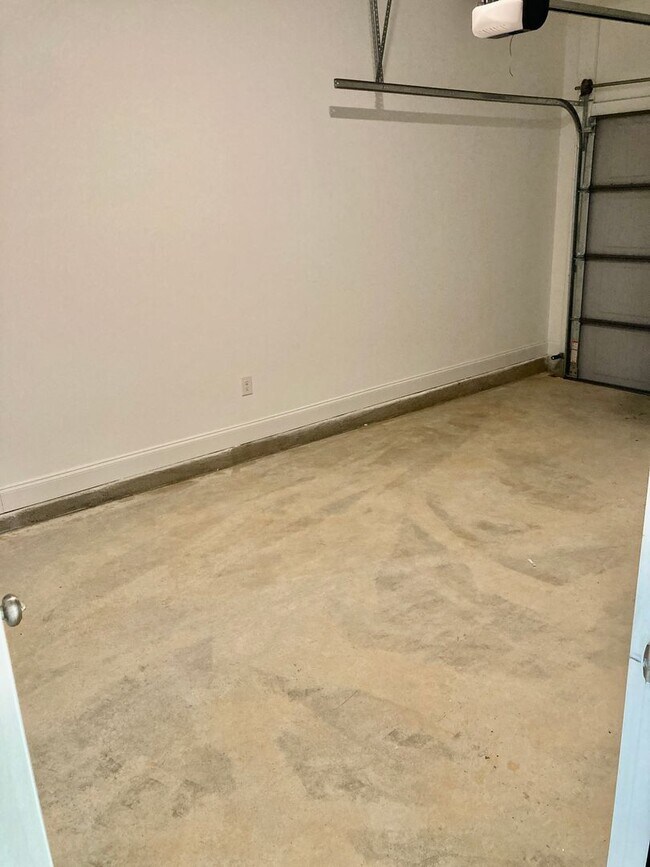 Building Photo - BRAND NEW TOWNHOME IN GROVETOWN GEORGIA