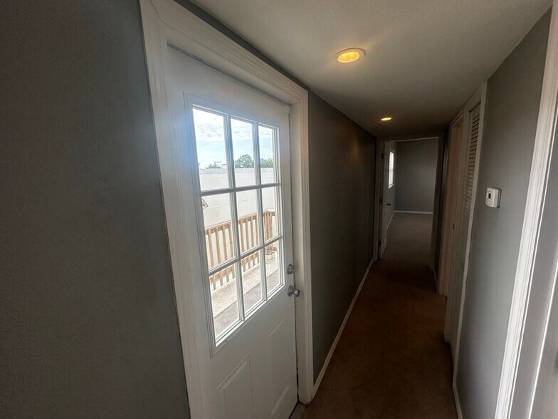 Building Photo - 1221 Court St