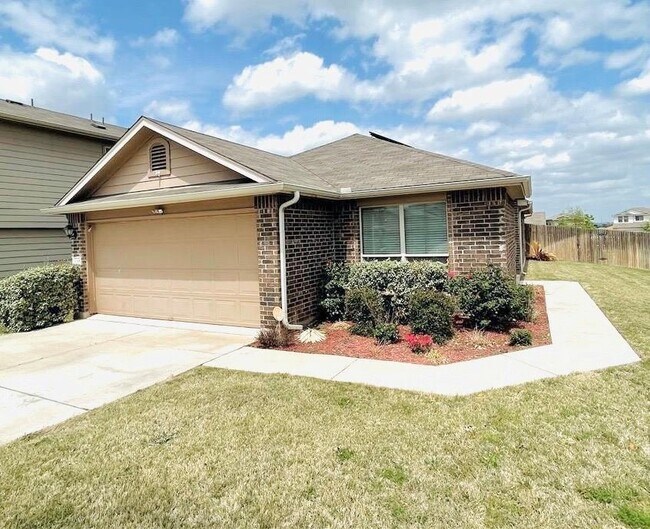 Building Photo - 12418 Walter Vaughn Dr