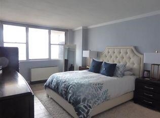 Building Photo - 6040 JFK Blvd E