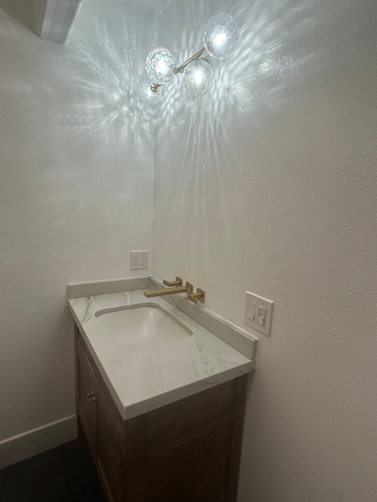 Building Photo - 3705 Sunset Ln