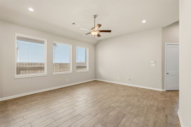 Building Photo - 1227 Carswell Grove Dr