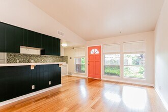 Building Photo - 5601 Woodrow Ave