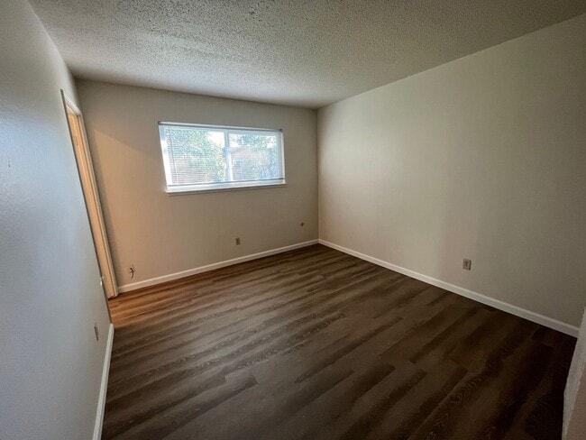 Building Photo - 3bed 1.5bath in Rancho Cordova