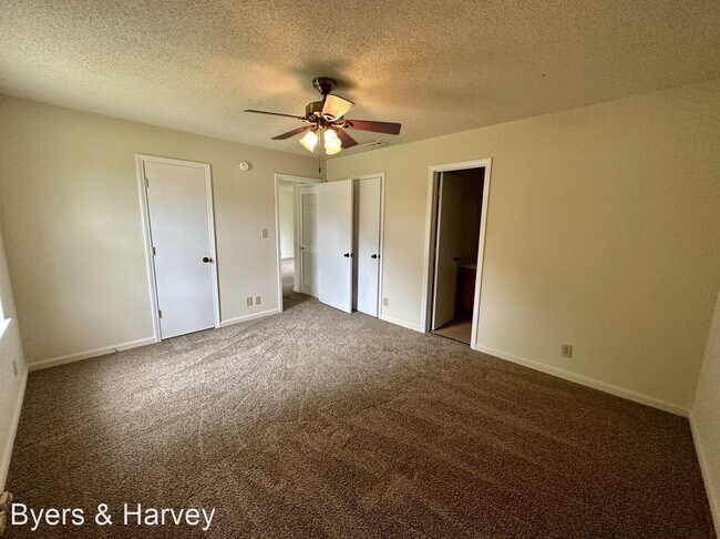 Building Photo - 3 br, 2 bath House - 1330 Courtney Drive