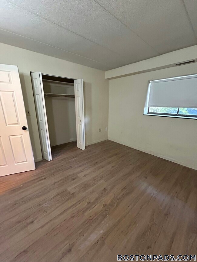 Building Photo - 30 Normandy Ave